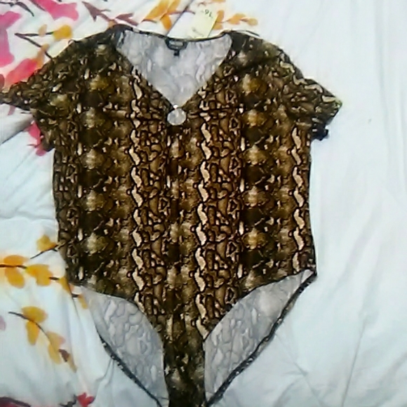 Other - - 2x lepord body suit